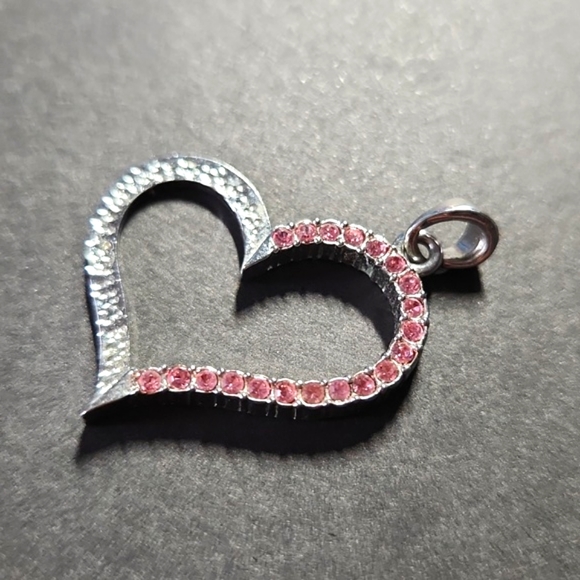 Heart Necklace Charm - Picture 2 of 4